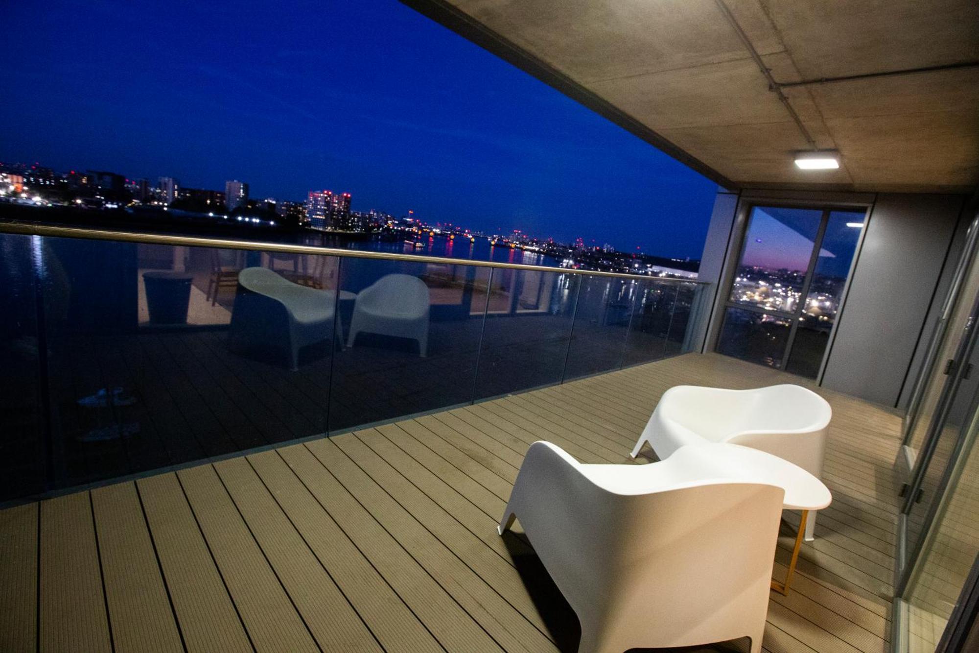 Waterfront- London Greenwich O2 Arena 2 Bed Flat Buitenkant foto