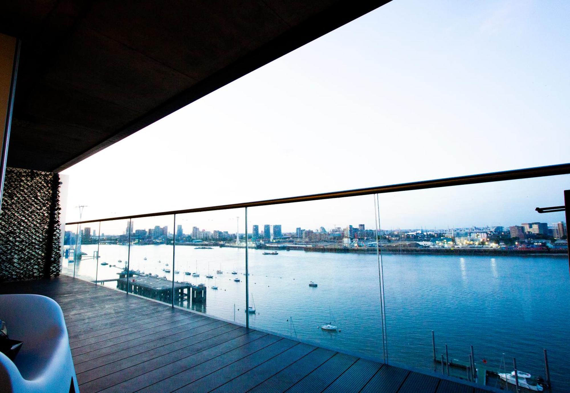 Waterfront- London Greenwich O2 Arena 2 Bed Flat Buitenkant foto